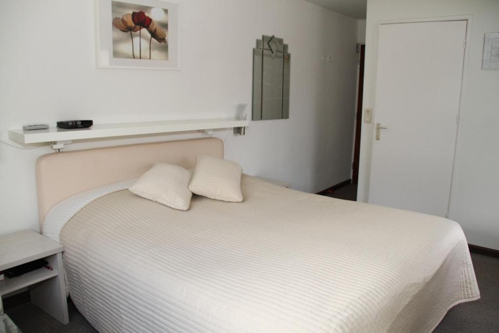 Hotel De Eik Valkenburg aan de Geul Bagian luar foto